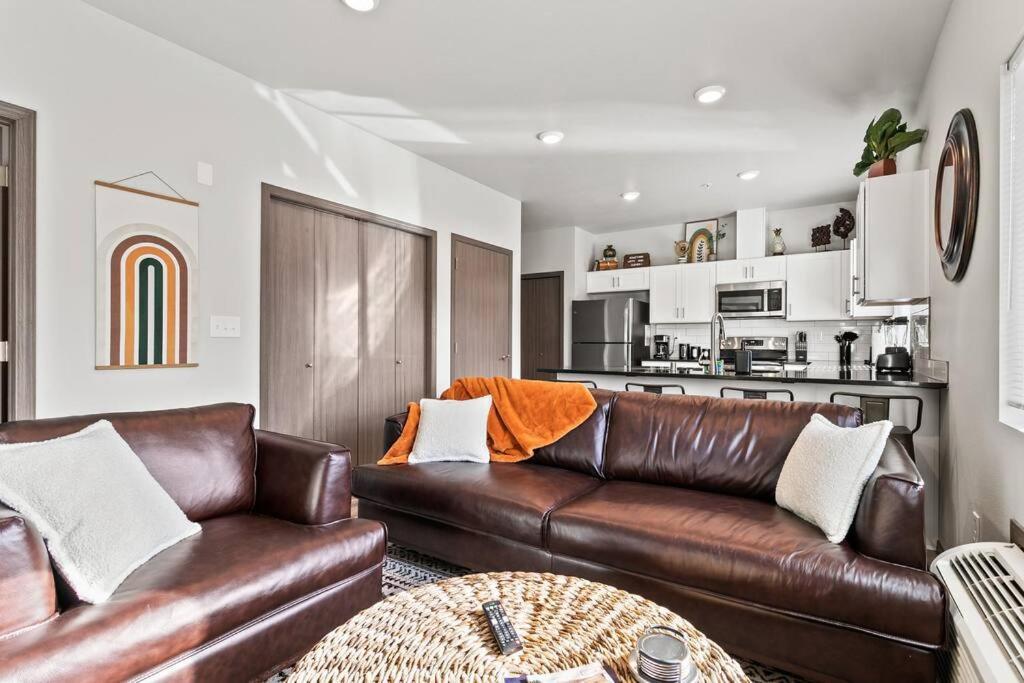 スポーケンBrand New 2 Bed 2 Bath Near Perry District And Dtアパートメント エクステリア 写真